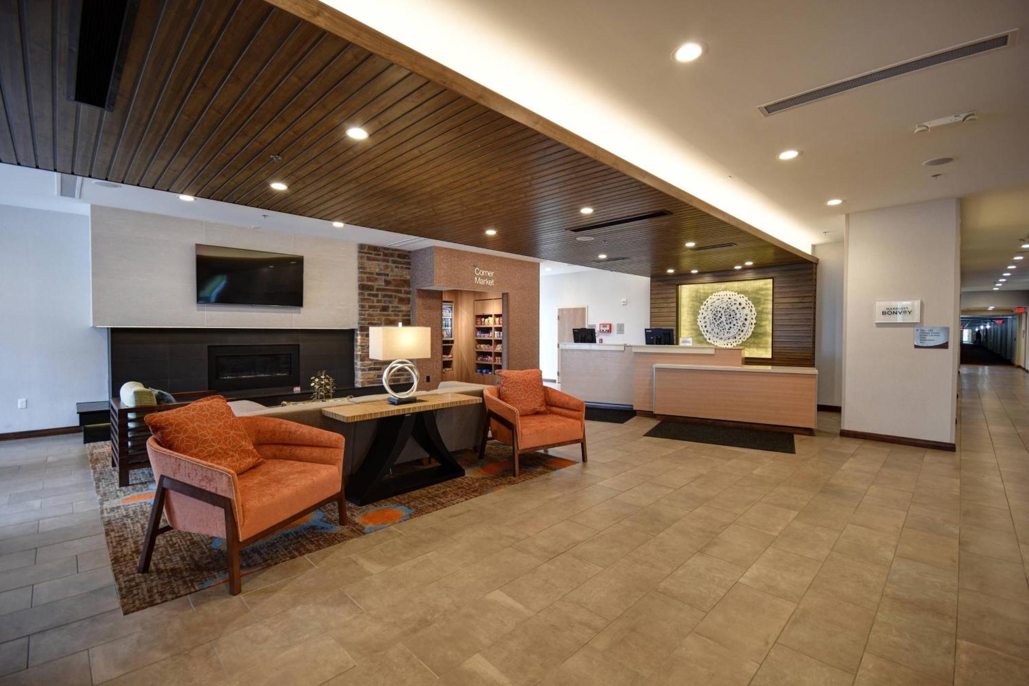 Glendale Fairfield Inn & Suites By Marriott Milwaukee North מראה חיצוני תמונה
